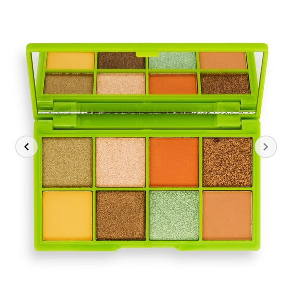 London Revolution Beauty LONDON
Green Eggs and Ham Dr. Seuss - Picture 3 of 4